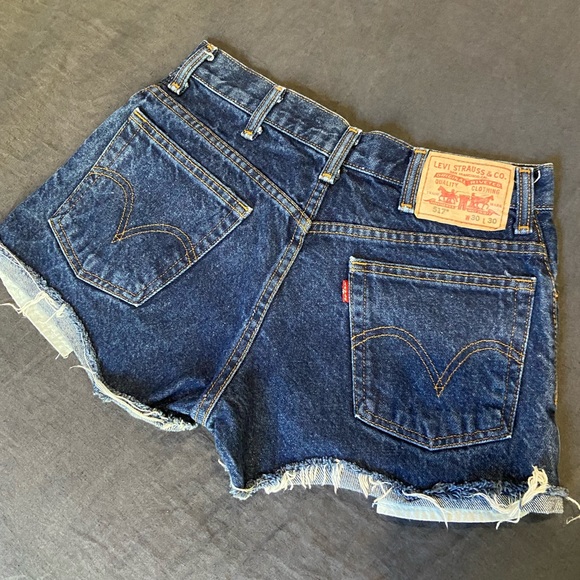 Levi’s bootcut jean cutoff shorts - Picture 4 of 5